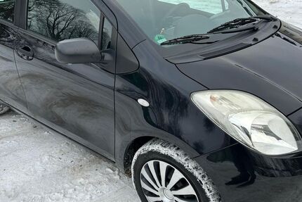 Toyota Yaris 198.901 km 3.000 &euro; Obergiesing 81539