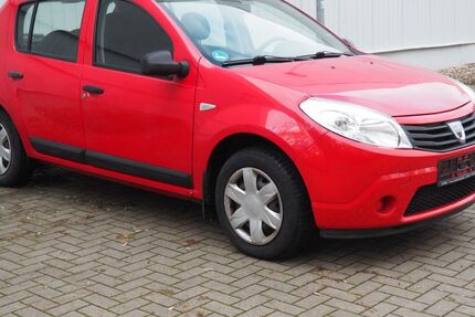 Dacia Sandero 100.000 km 2.990 &euro; Magdeburg 39128