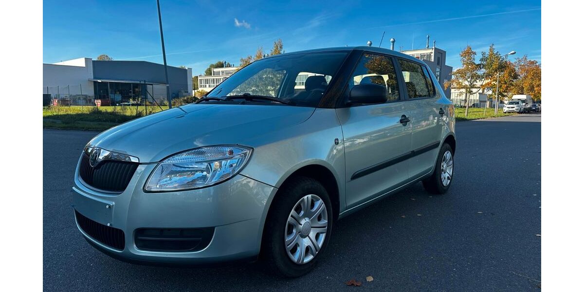 Skoda Fabia 72.300 km 2.900 &euro; Berlin 13405