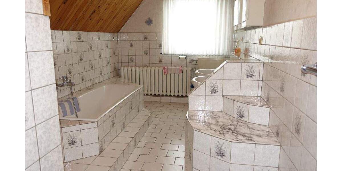 Einfamilienhaus Bad Liebenwerda Neuburxdorf - 5 Zimmer, 149 m&sup2;, 170.000&euro; | Angebot:25691468