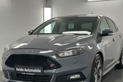 Ford Focus 173.000 km 11.900 &euro; Heide 25746