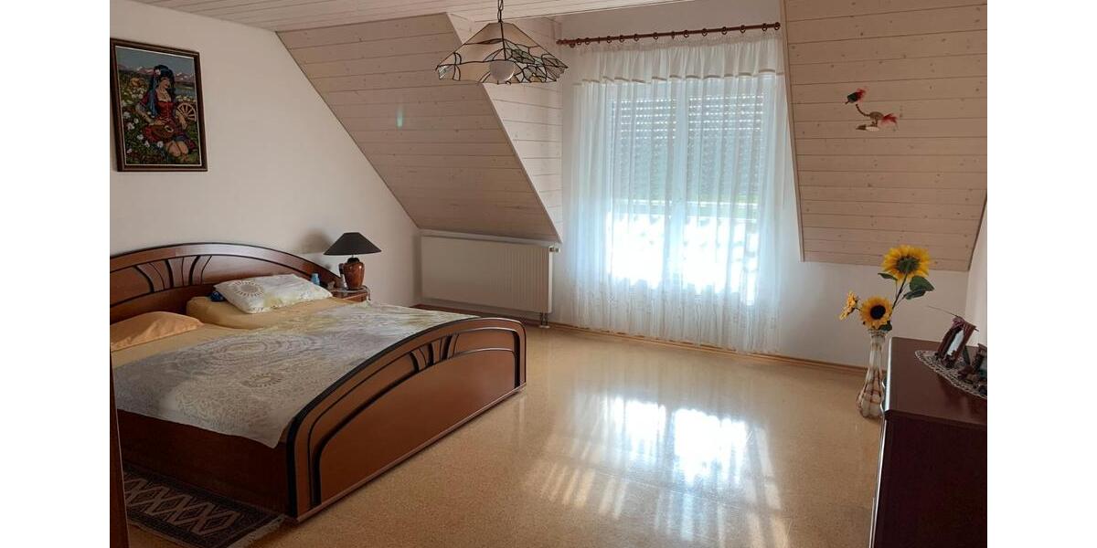 Doppelhaushälfte Wehringen - 6 Zimmer, 165 m&sup2;, 2.100&euro; | Angebot:26634665