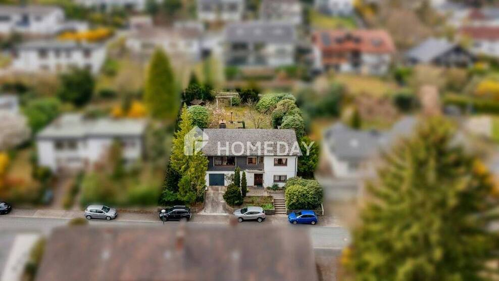 Wohnen auf dem Seltersberg - gepflegtes EFH mit 2 Vollgeschossen, Garage und Garten