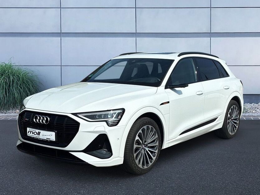 Audi e-tron 40.408 km 37.950 € Biberach 88400