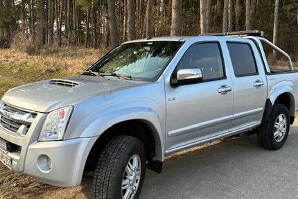 Isuzu D-Max 225.000 km 11.900 &euro; Sanitz 18190