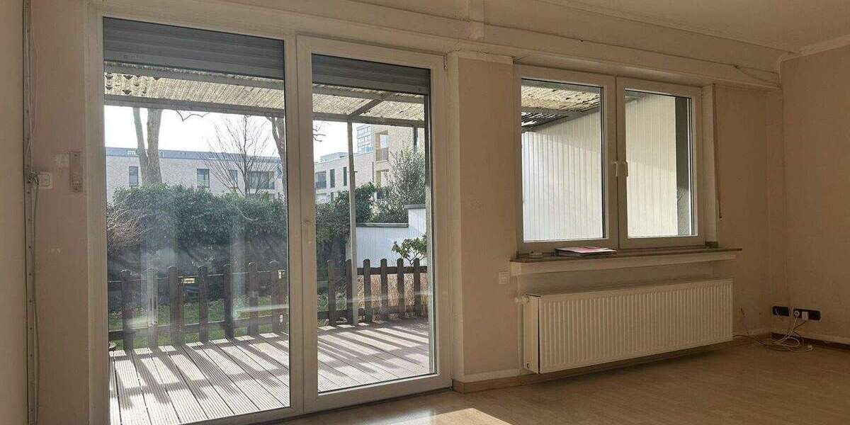 Etagenwohnung Mönchengladbach Stadtmitte - 4 Zimmer, 85 m&sup2;, 950&euro; | Angebot:24823597