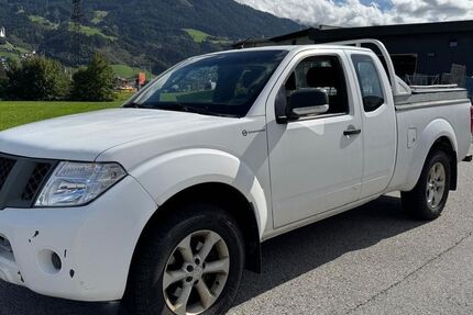 Nissan Navara 227.000 km 6.900 € München 80995