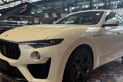 Maserati Levante 99.980 km 42.480 &euro; Köln 50829