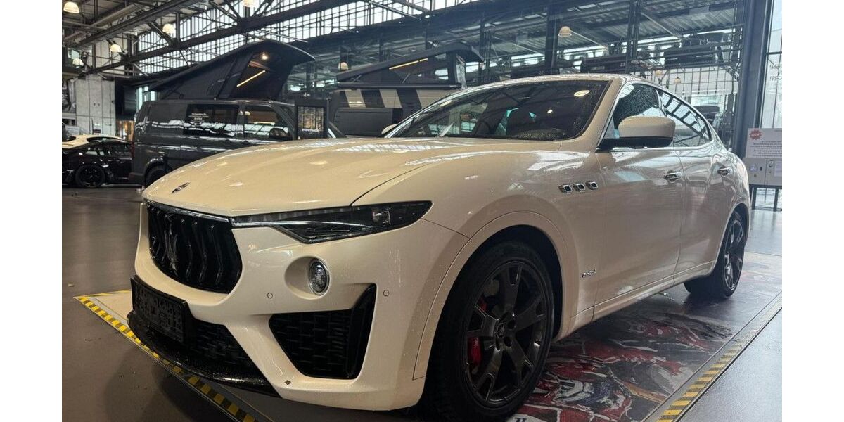 Maserati Levante 99.980 km 42.480 &euro; Köln 50829