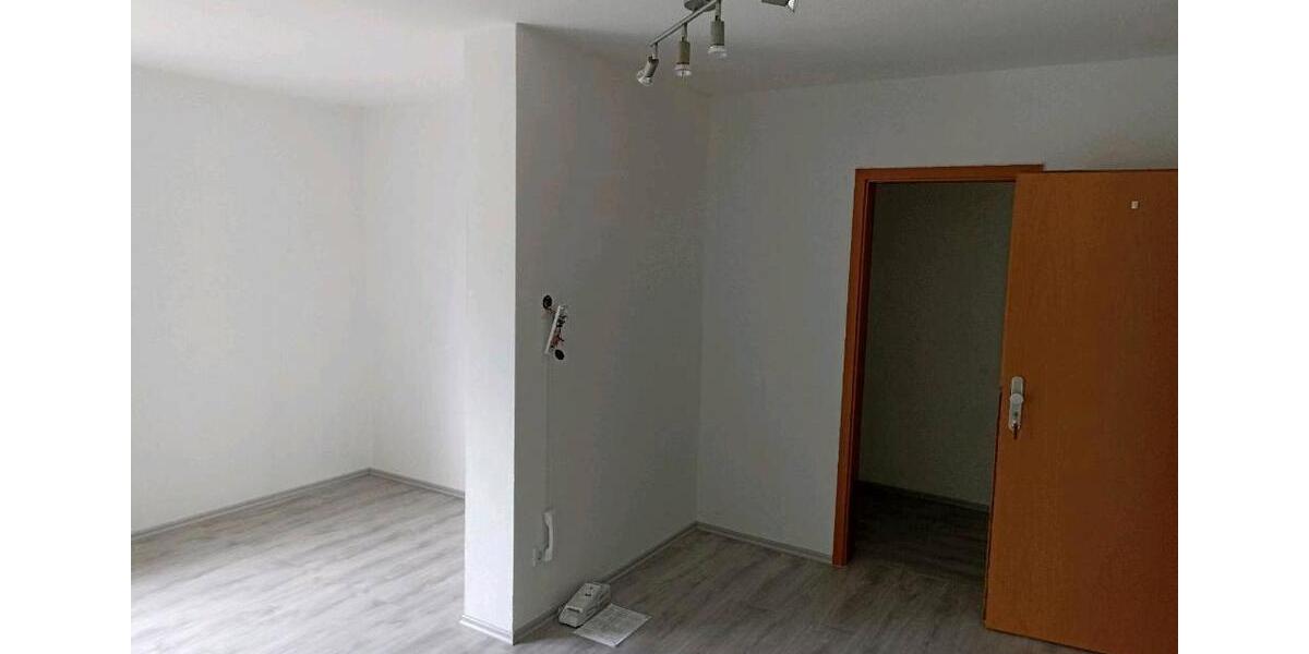 Etagenwohnung Hildburghausen - 1 Zimmer, 34 m&sup2;, 280&euro; | Angebot:26536275