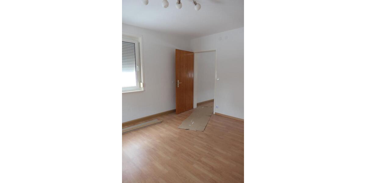 Erdgeschoßwohnung Münsingen - 3 Zimmer, 80 m&sup2;, 850&euro; | Angebot:26153650