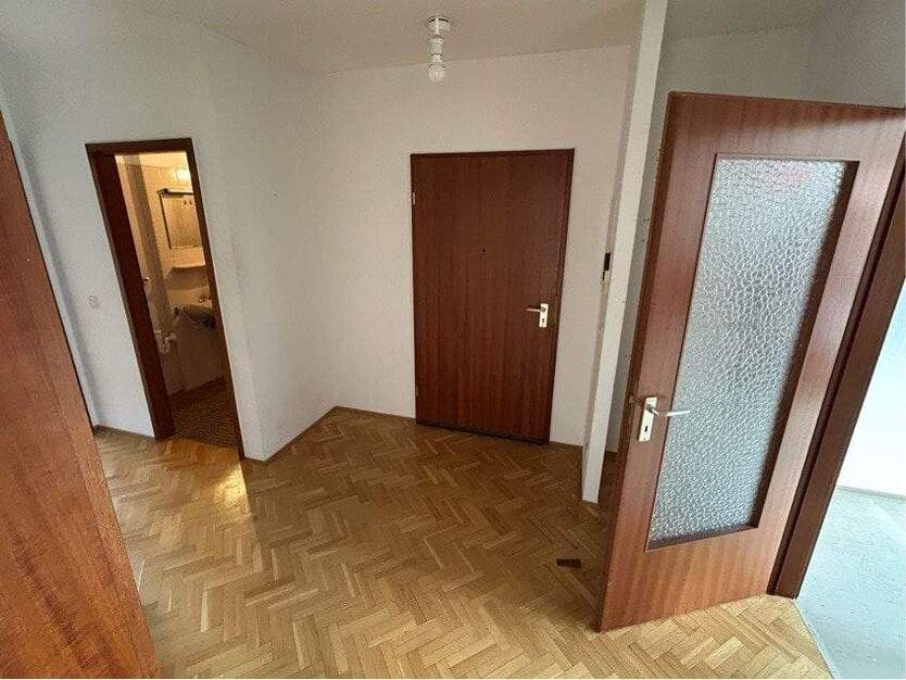 ...nur wenige Schritte in die Fußgängerzone...3-Zi.-ETW in ER-Zentrum 3 zimmer