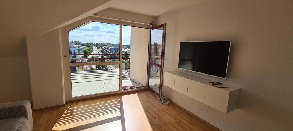 sonnige ZweiraumWohnung im Citypoint mit EBK, Loggia und Personenaufzug