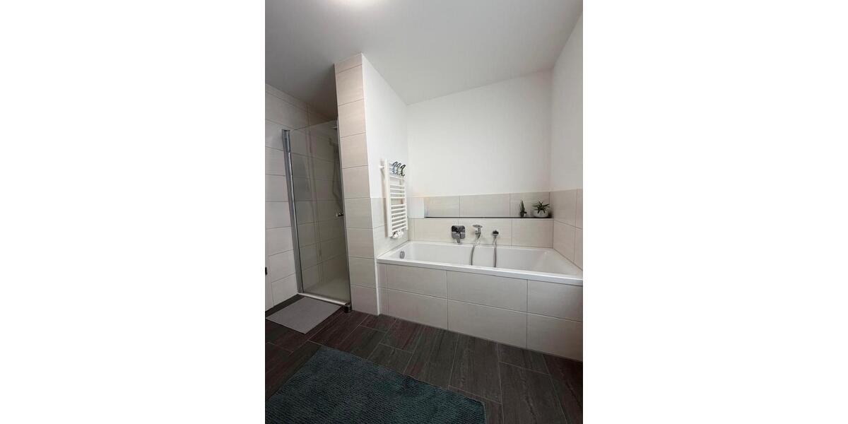 Etagenwohnung Neutraubling - 3 Zimmer, 77 m&sup2;, 489.000&euro; | Angebot:27093216