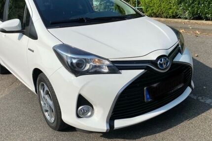 Toyota Yaris 52.000 km 12.999 &euro; Bonn 53125