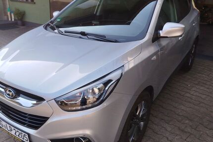 Hyundai ix35 132.000 km 7.500 &euro; Lauf 77886