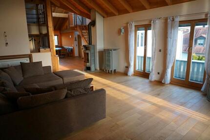Große Etagenwohnung im schönen Altmühltal. 4 zimmer