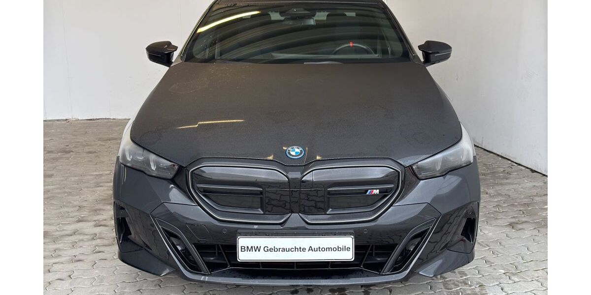 BMW i5 24.920 km 60.970 &euro; Heilbronn 74076