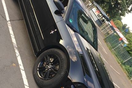 Ford Mustang 87.500 km 20.400 &euro; Staufenberg 34355