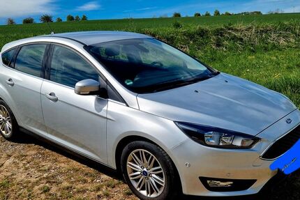 Ford Focus 88.500 km 7.999 &euro; Marktsteft 97342