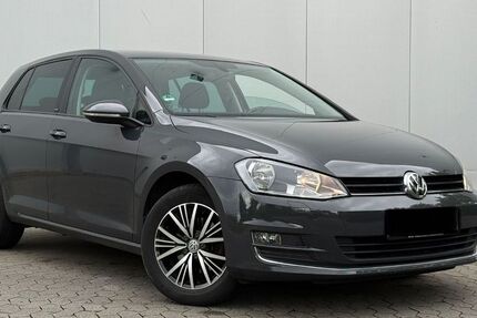 VW Golf 149.678 km 9.699 &euro; Rheinbach 53359