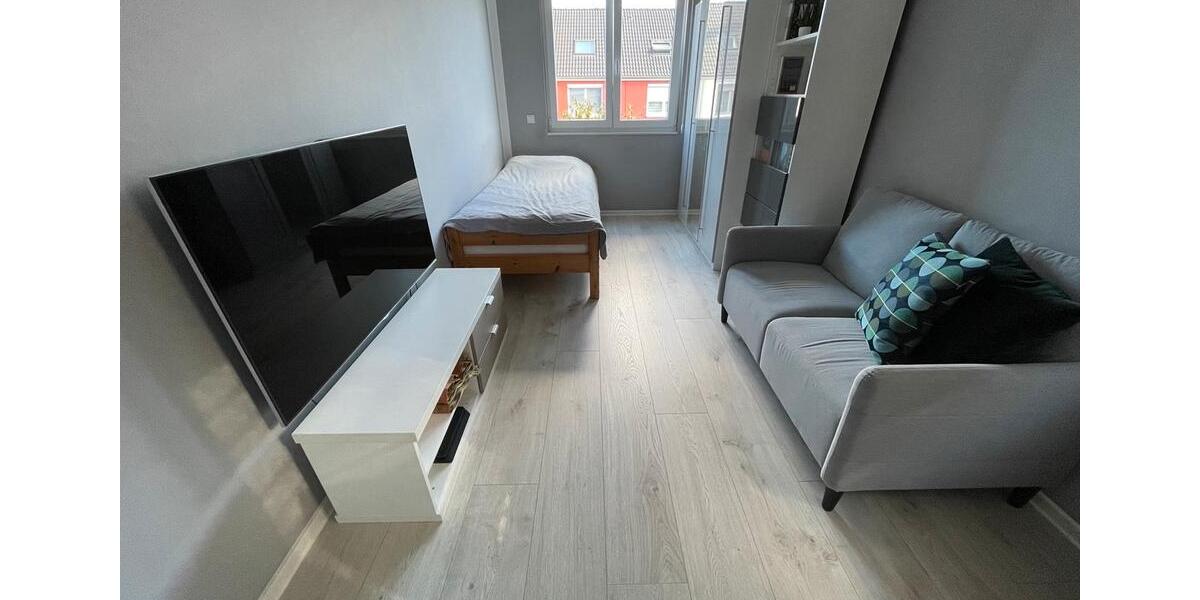 Reihenhaus Berlin Spandau - 5 Zimmer, 142 m&sup2;, 2.500&euro; | Angebot:26406625