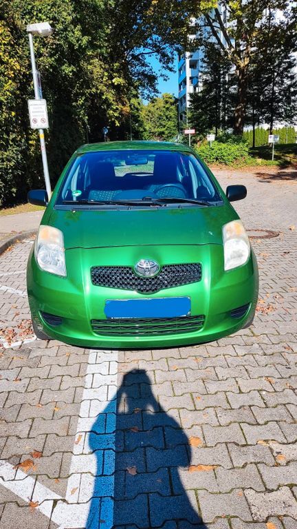 Toyota Yaris 119.000 km 2.750 € stuttgart 70376