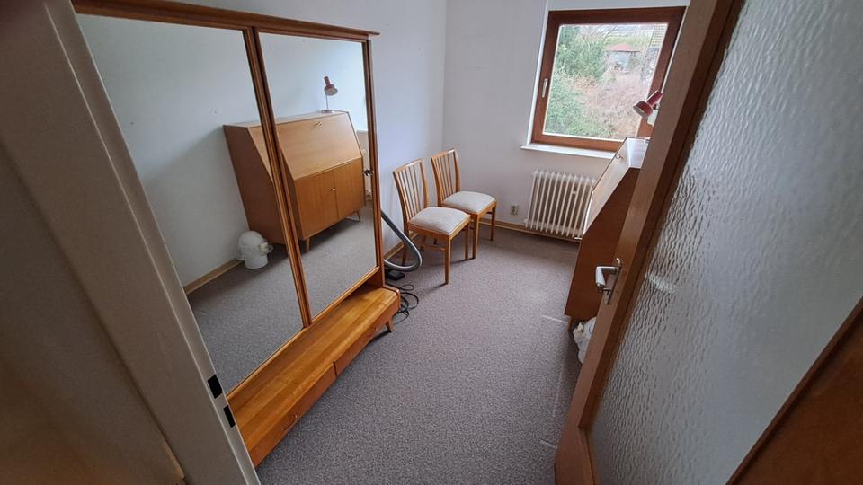 Reihenhaus Roßdorf - 9 Zimmer, 107 m&sup2;, 1.400&euro; | Angebot:25046795