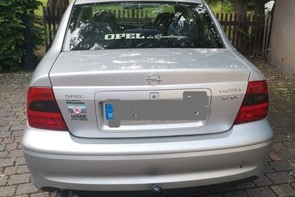 Opel Vectra 232.145 km 1.990 &euro; Gößnitz 04639