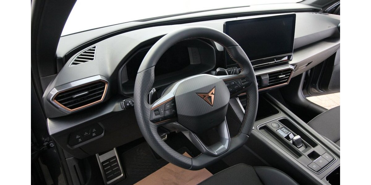 Cupra Leon Sportstourer e-HYBRID 6-DSG NAVI+LED+KAMERA 8.683 km 28.900 &euro; Hagenow 19230