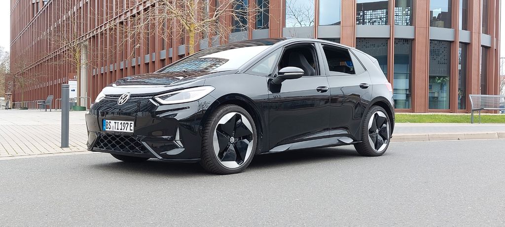 VW ID.3 17.000 km 40.499 &euro; Braunschweig 38104