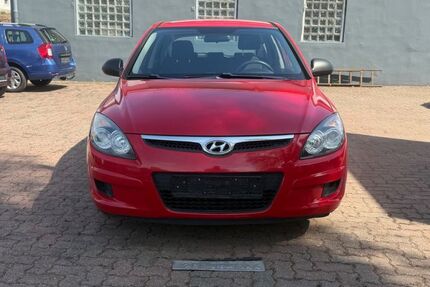 Hyundai i30 157.000 km 3.499 &euro; Trappenkamp 24610