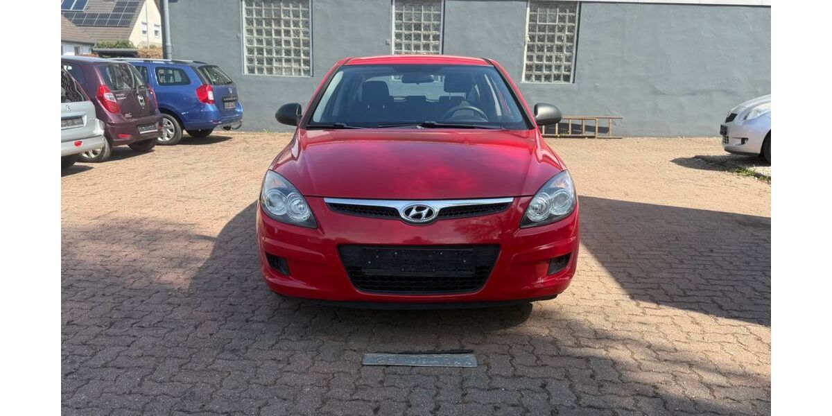 Hyundai i30 157.000 km 3.499 &euro; Trappenkamp 24610