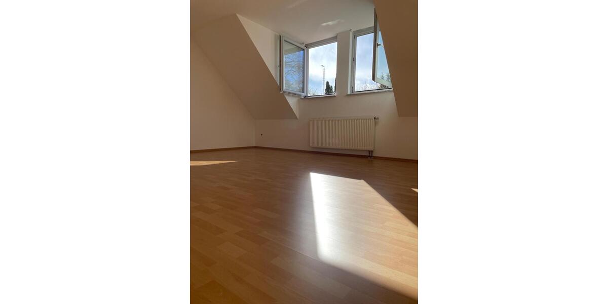 Einfamilienhaus Rottenburg am Neckar - 1.750&euro; | Angebot:25353132