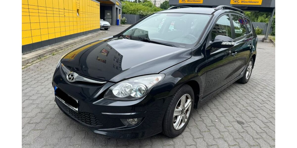 Hyundai i30 220.000 km 2.499 &euro; Berlin 13055