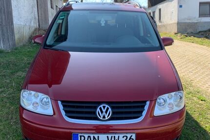 VW Touran 269.000 km 1.800 &euro; Pfarrkirchen 84347