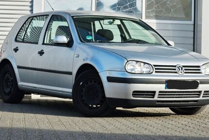 VW Golf 237.000 km 1.480 &euro; Friedrichsdorf (10 Min. nördlich von Frankfurt/M) 61381