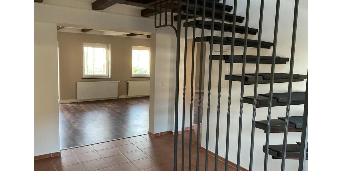 Derzeit keine Besichtigung möglich-Platz für die gesamte Familie 6 zimmer