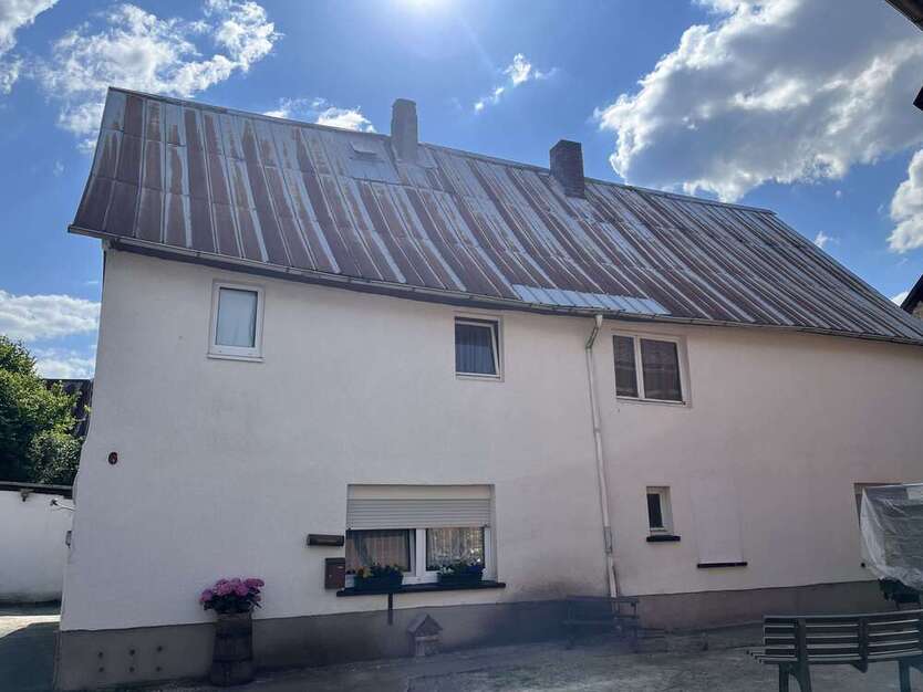 Haus zum Kaufen in Löhnberg- Selters 100.000 € 174 m²