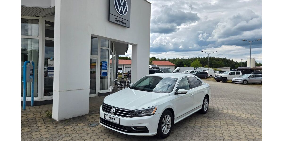 VW Passat 72.000 km 9.990 &euro; Königsbrück 01936