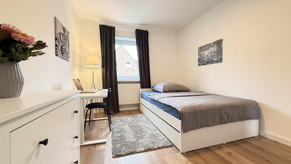 Etagenwohnung Bremerhaven Mitte - 1 Zimmer, 16 m&sup2;, 340&euro; | Angebot:26263451