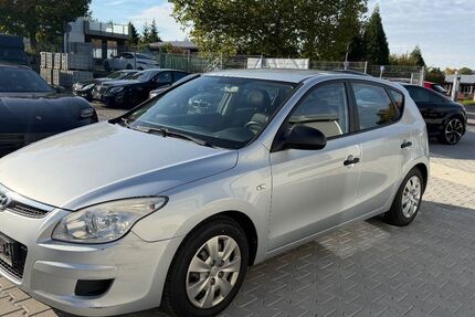 Hyundai i30 292.000 km 1.490 € Öhringen 74613
