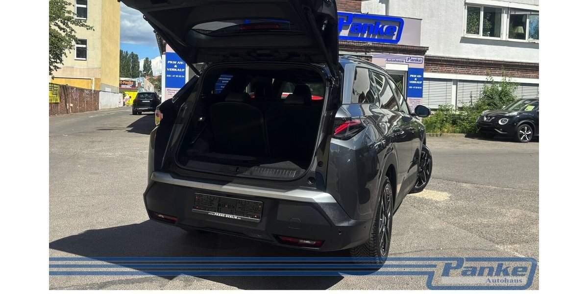 Peugeot 5008 Hybrid 136 GT 7 Sitzer Panorama 22.659 km 31.990 &euro; Berlin 13187