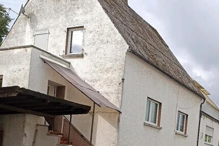 Haus Pfeffelbach - 7 Zimmer, 122 m&sup2;, 135.000&euro; | Angebot:26973180