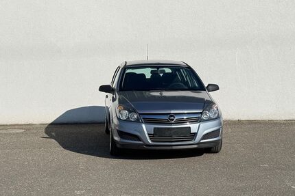 Opel Astra 149.000 km 2.799 &euro; Kandel 76870