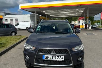 Mitsubishi Outlander 273.000 km 4.500 &euro; Ulm 89081