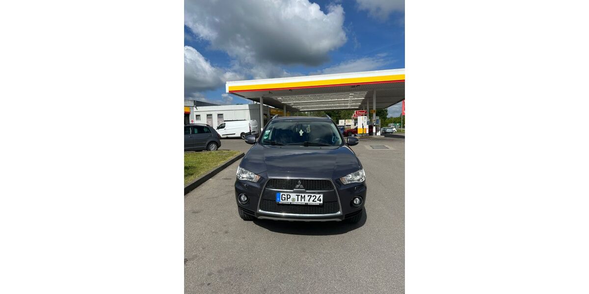 Mitsubishi Outlander 273.000 km 4.500 &euro; Ulm 89081