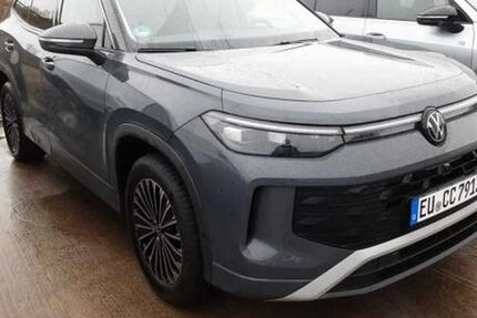 VW Tayron 16.100 km 39.930 &euro; Roth 91154