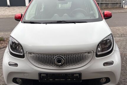 Smart ForFour 90.828 km 8.250 &euro; Hosenfeld 36154