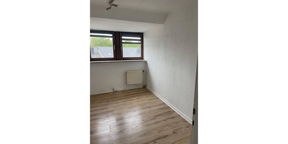 Etagenwohnung Hameln Innenstadt - 2 Zimmer, 65 m&sup2;, 585&euro; | Angebot:26803462